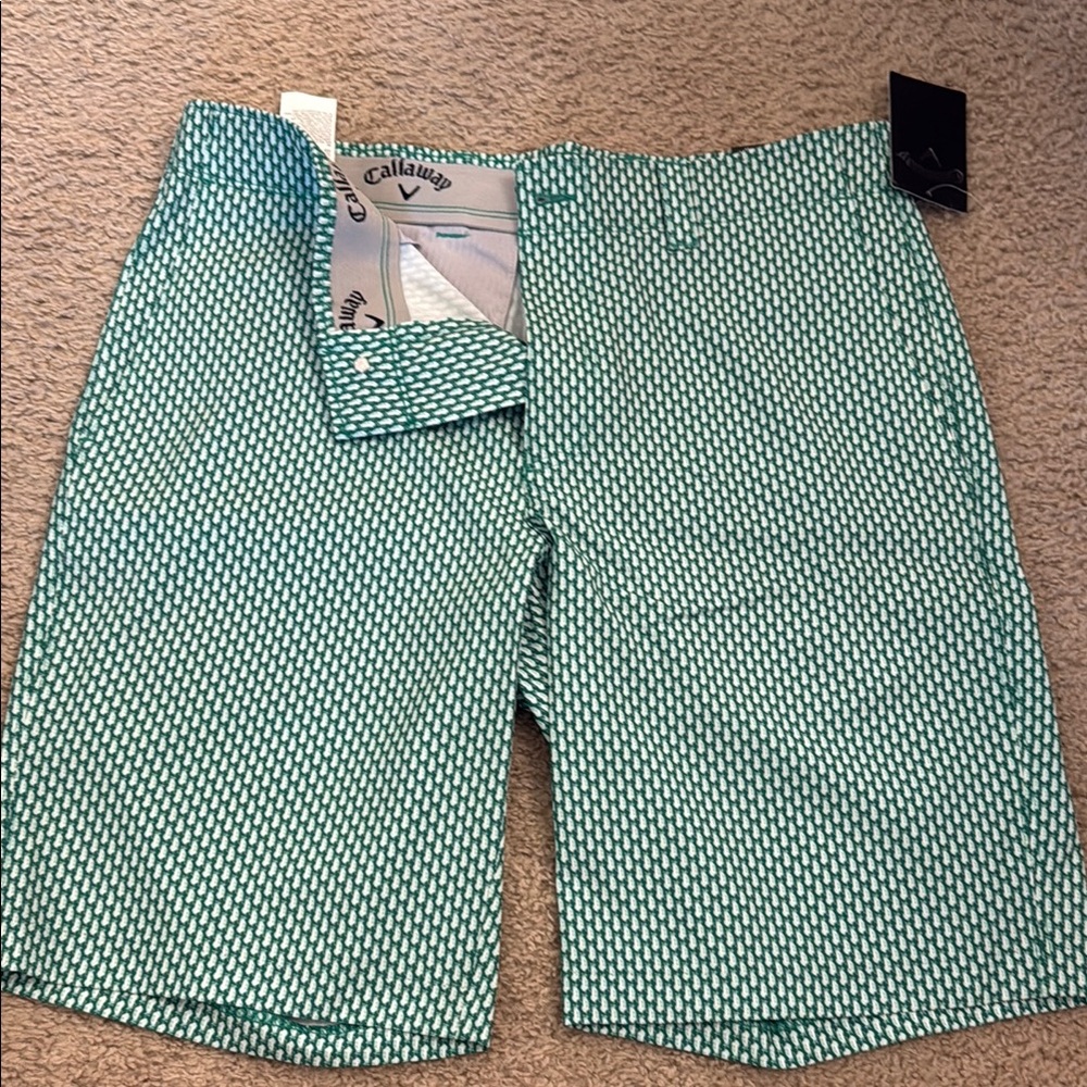 Men’s Callaway Green Flat Front Shorts with Geometric Pattern, size 32W